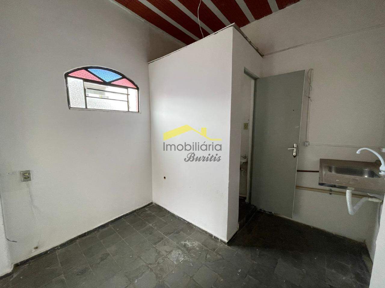 Loja para aluguel no Nova Suíssa: 