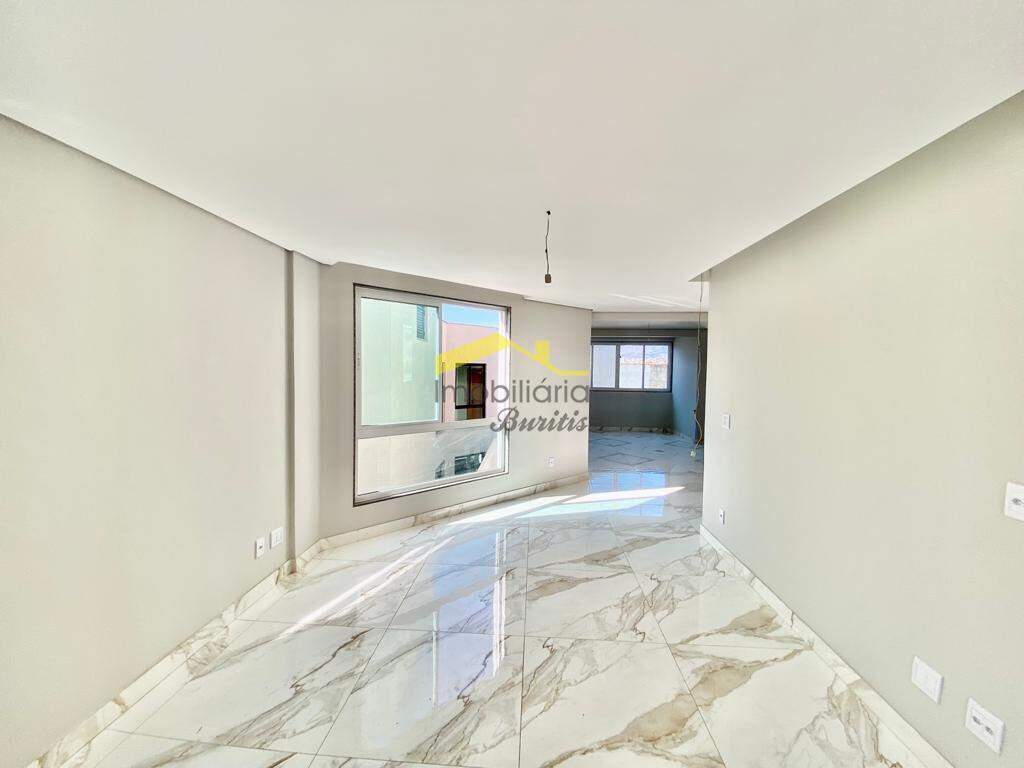 Casa à venda no Nova Gameleira: 