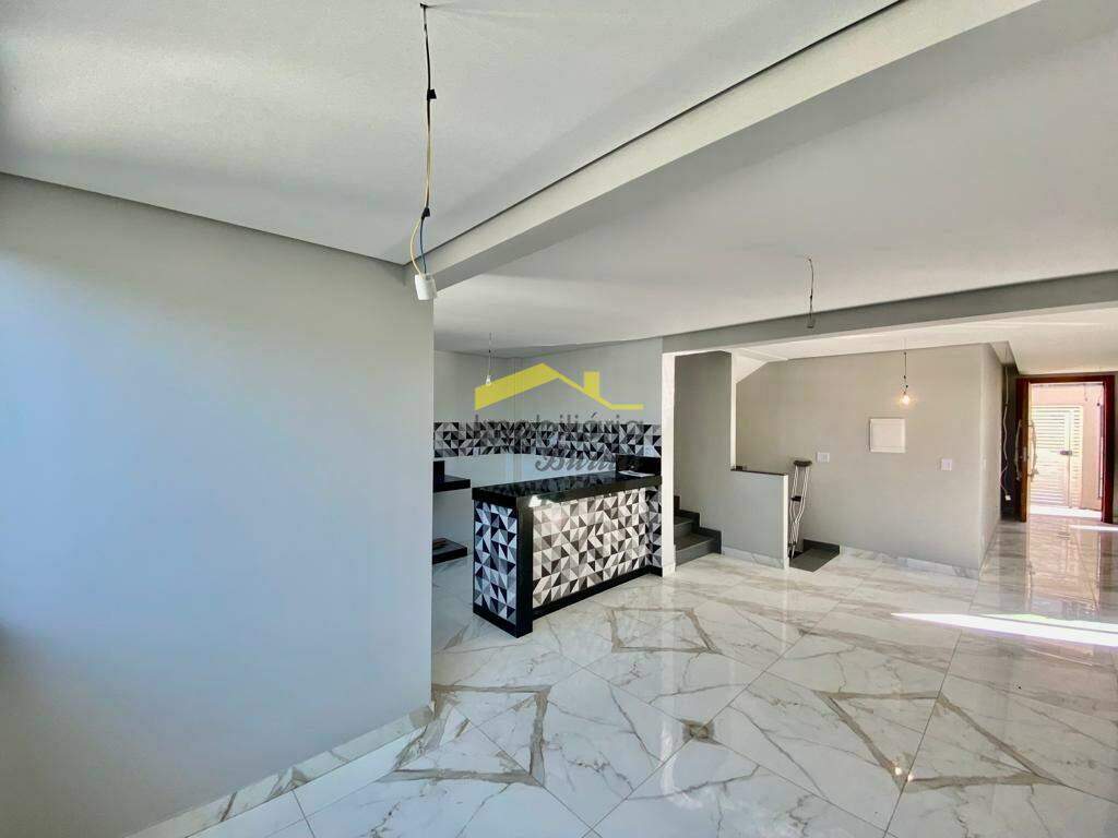 Casa à venda no Nova Gameleira: 