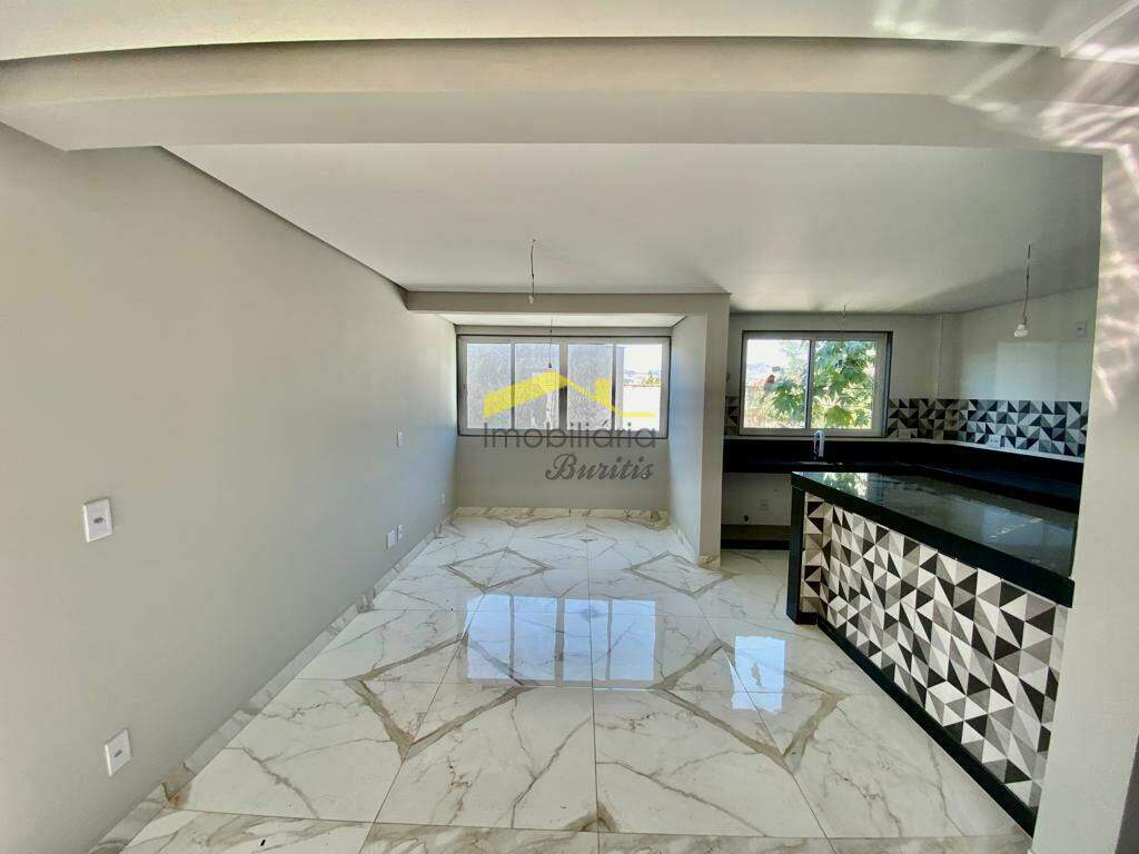 Casa à venda no Nova Gameleira: 