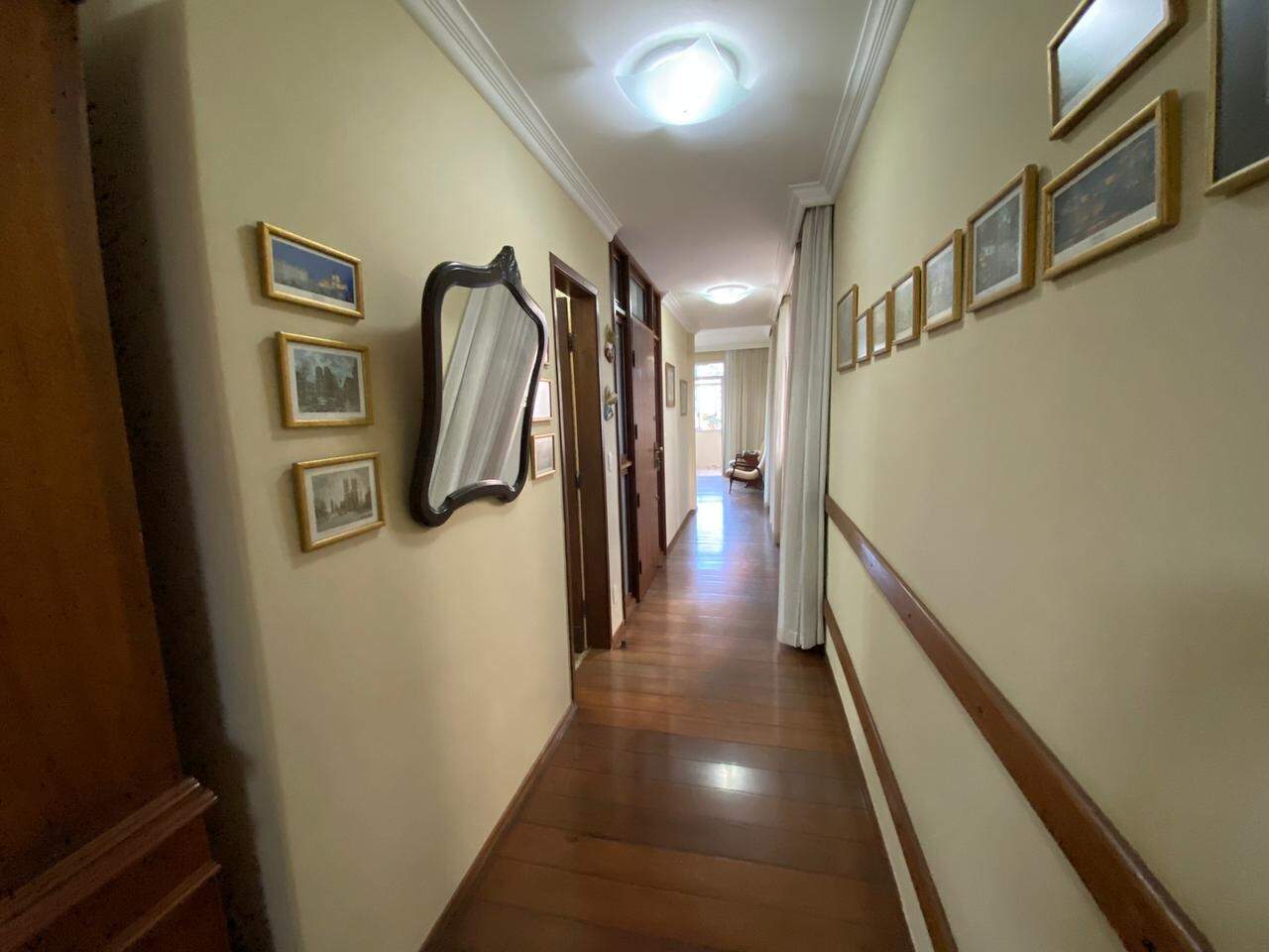 Apartamento à venda no Carmo: 