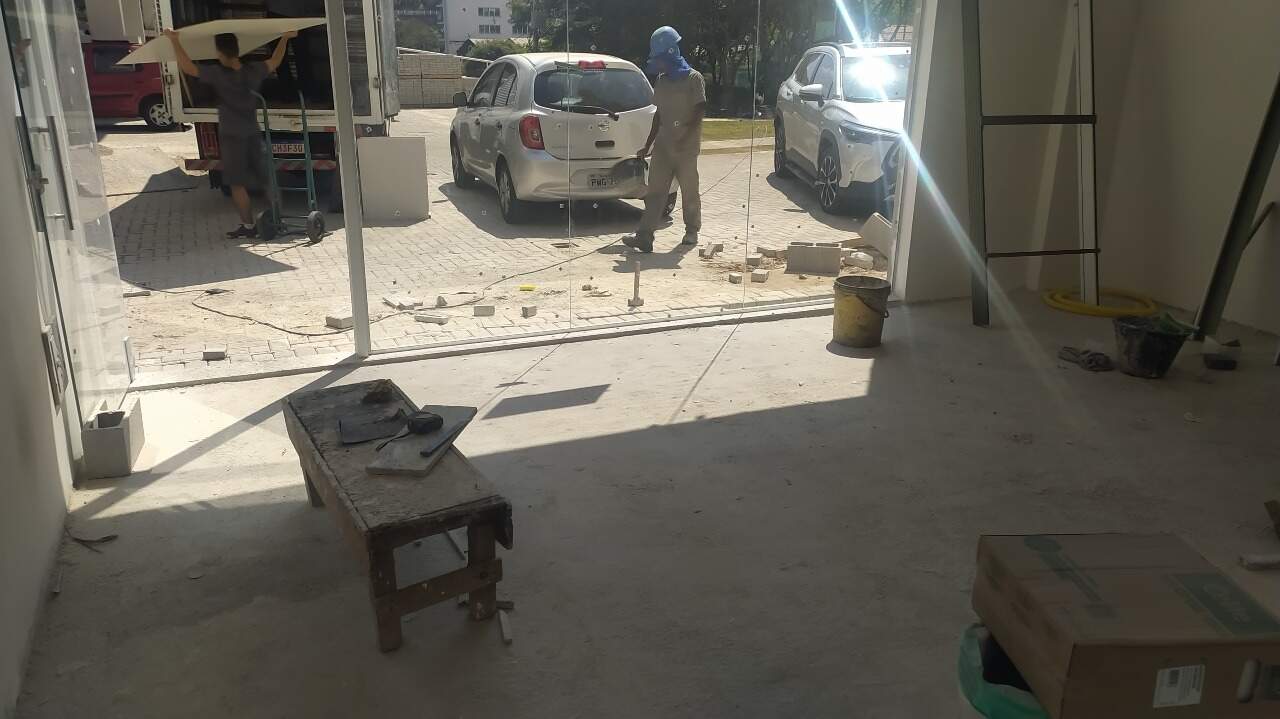 Loja à venda no Estoril: 