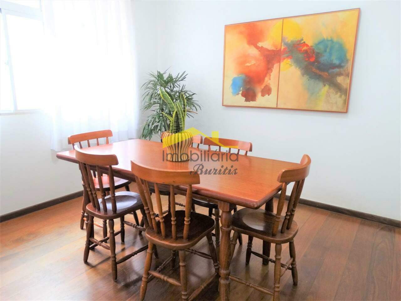 Apartamento à venda no Buritis: 