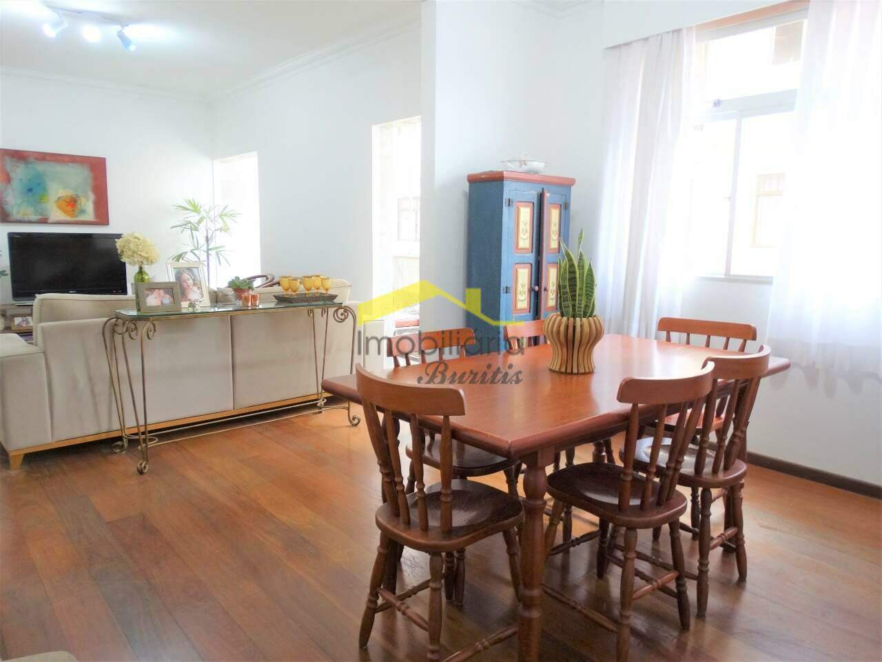 Apartamento à venda no Buritis: 