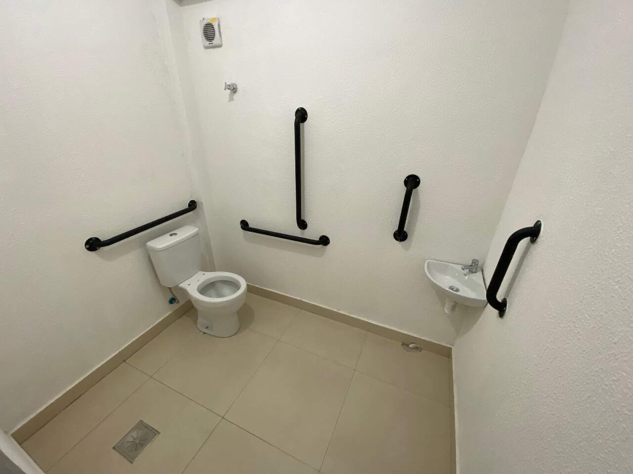 Loja para aluguel no Buritis: 