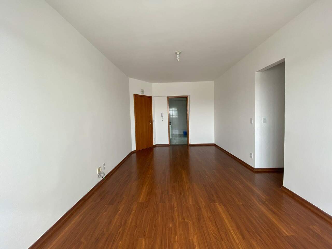 Apartamento para aluguel no Estoril: 