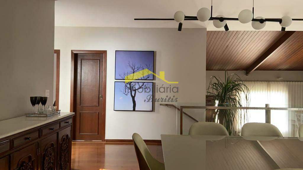 Casa à venda no Santa Lúcia: 