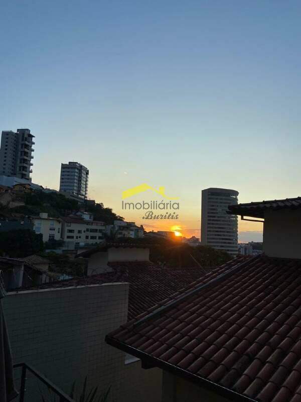 Casa à venda no Santa Lúcia: 