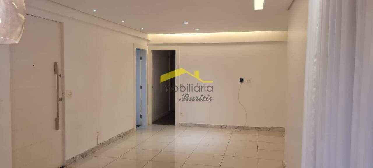 Apartamento à venda no Buritis: 