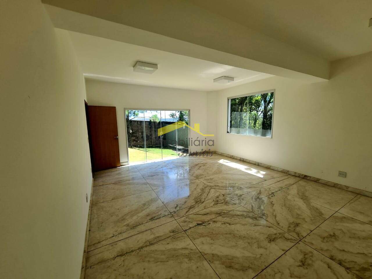 Casa à venda no Residencial das Flores: 