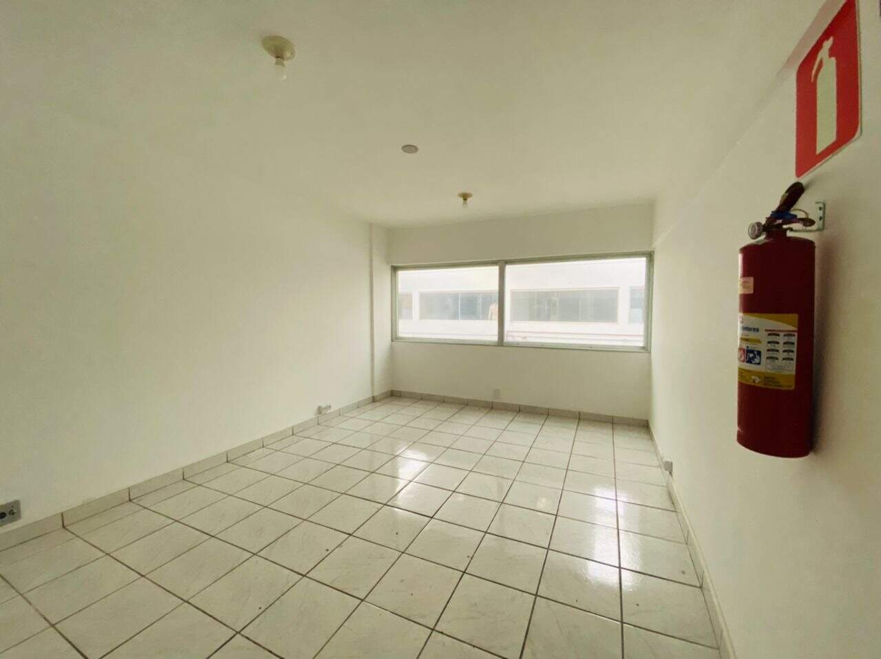 Loja à venda no Buritis: 