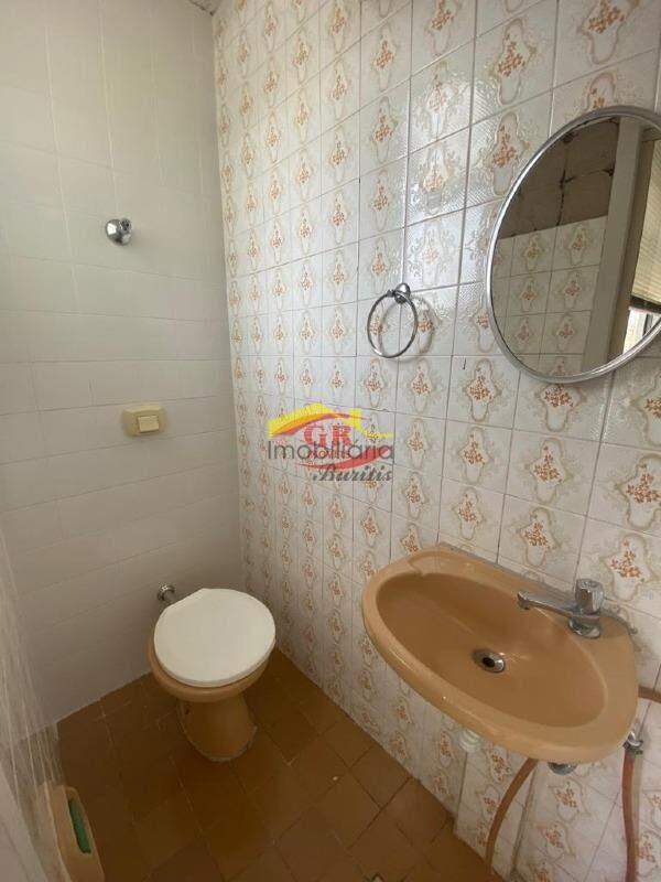 Sala à venda no Barro Preto: 