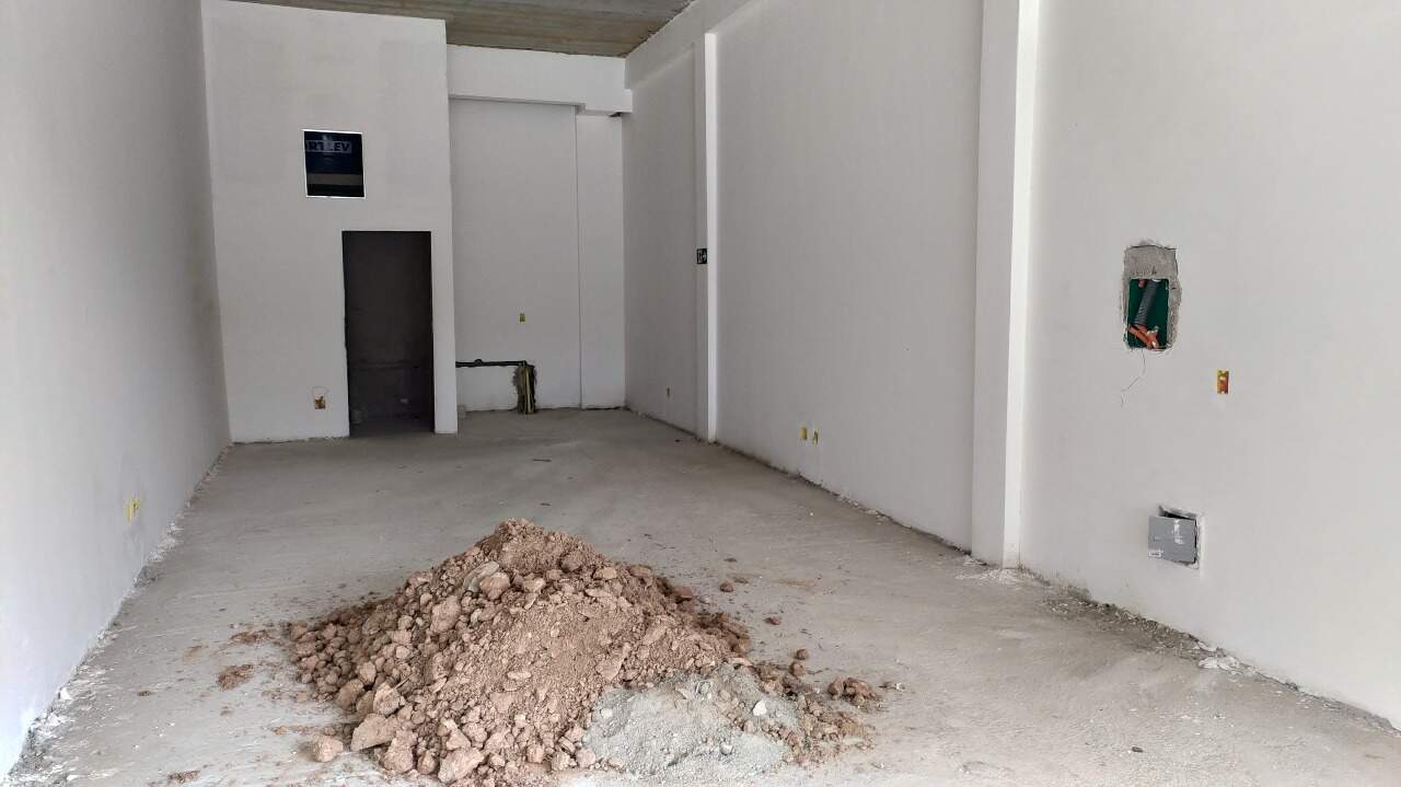 Loja à venda no Estoril: 