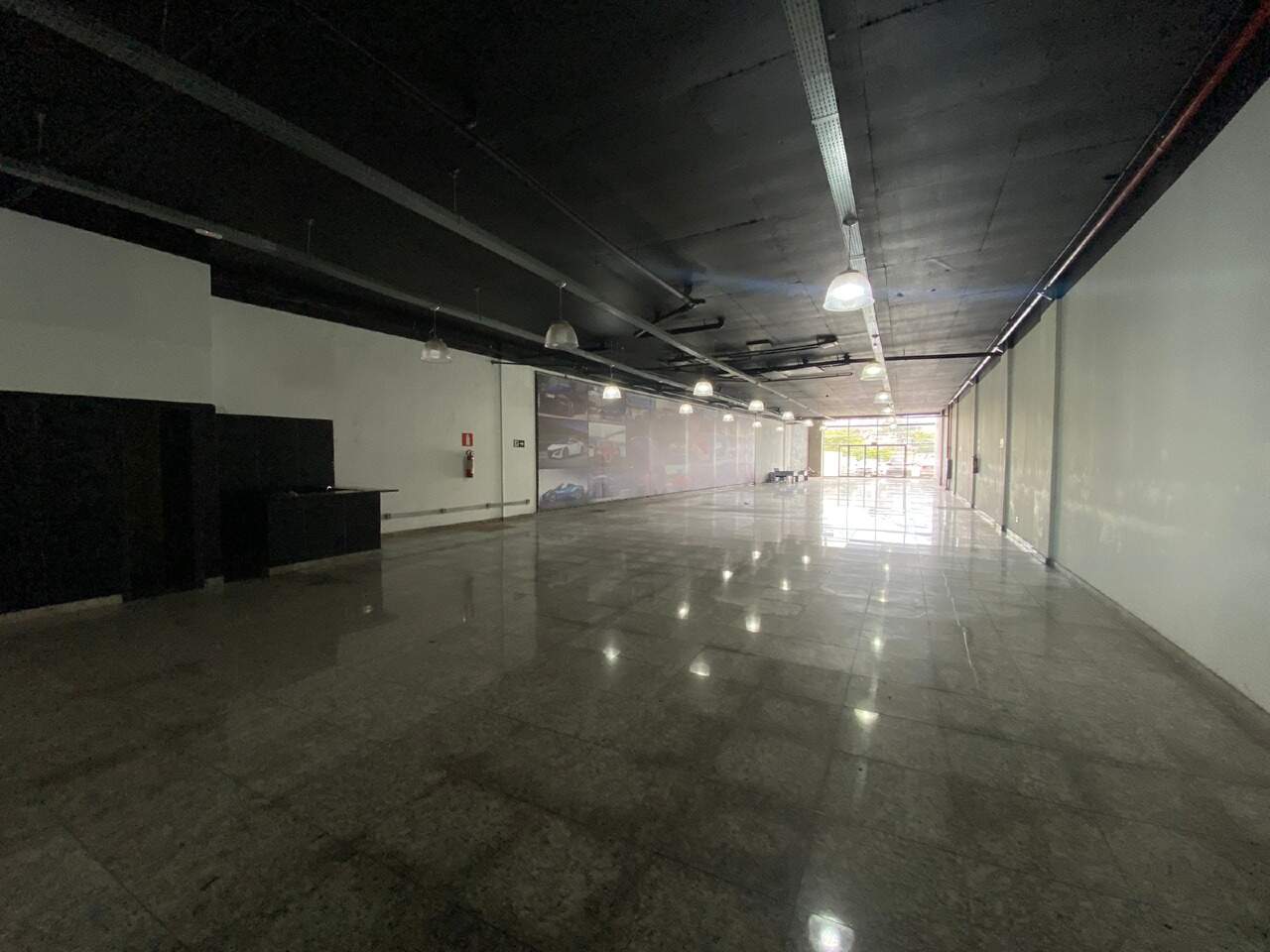 Loja para aluguel no Estoril: 