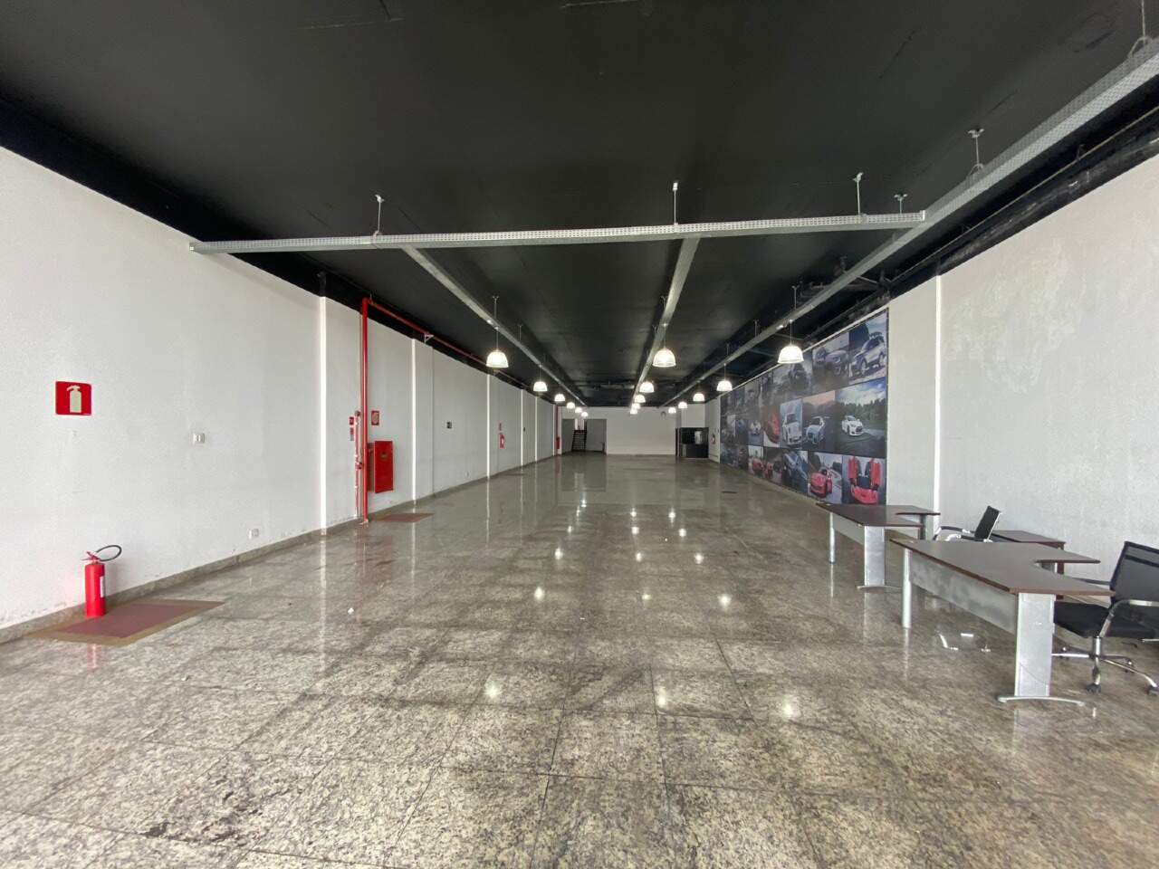 Loja para aluguel no Estoril: 