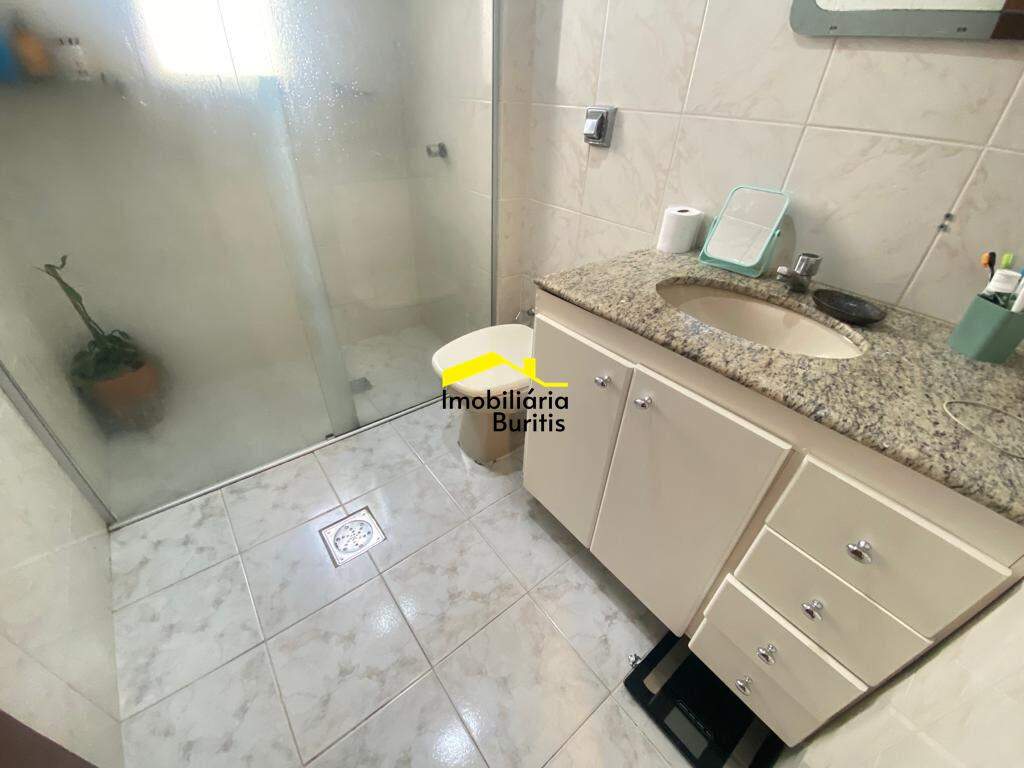 Cobertura à venda no Buritis: 