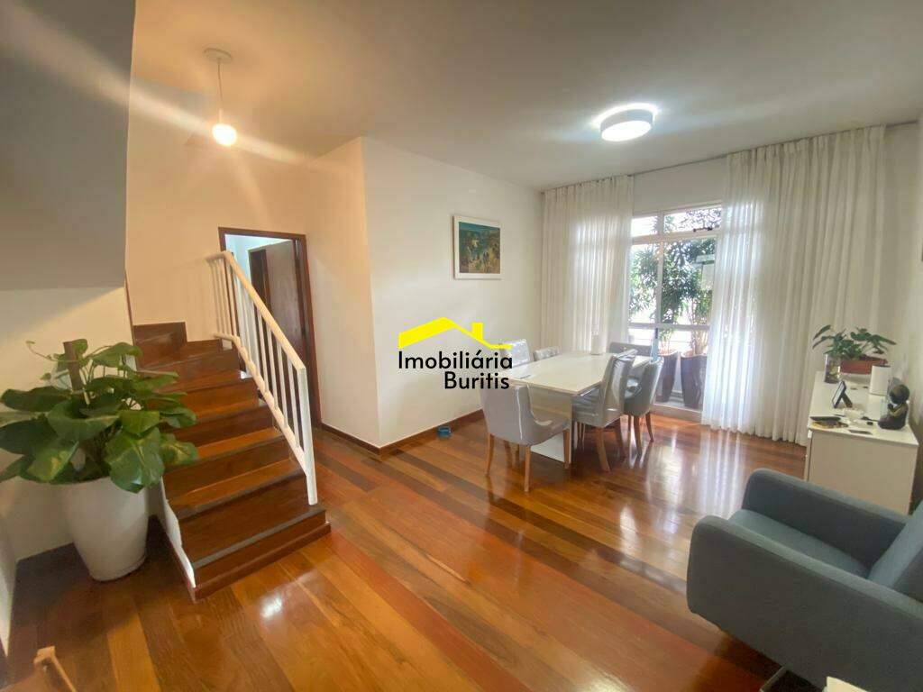 Cobertura à venda no Buritis: 