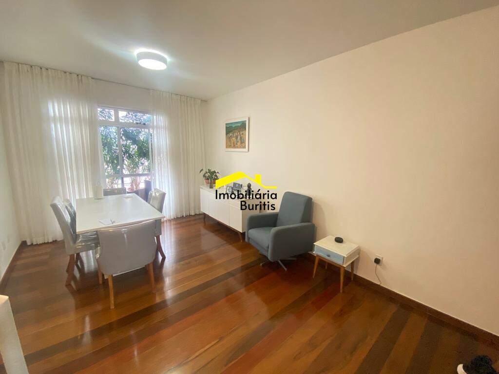 Cobertura à venda no Buritis: 