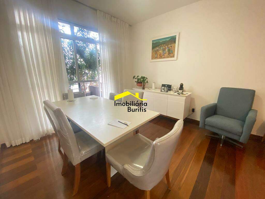 Cobertura à venda no Buritis: 