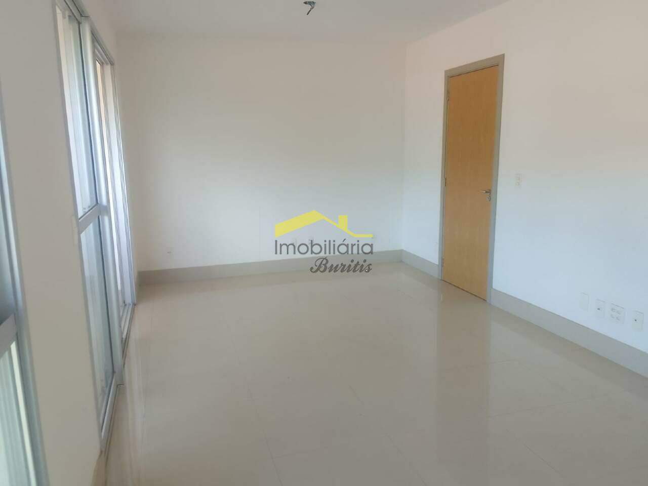 Apartamento à venda no Buritis: 