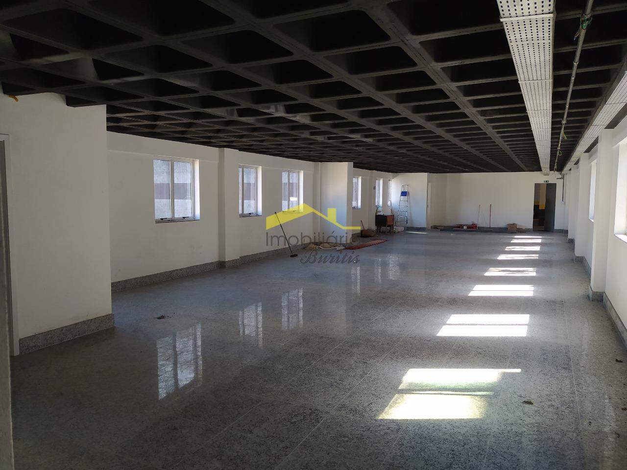 Salão à venda no Buritis: 