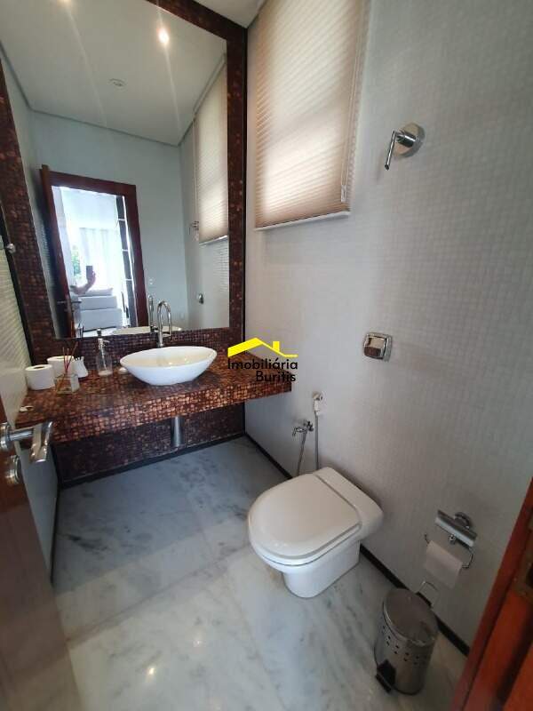 Casa em Condomínio à venda no VILA CASTELA: 