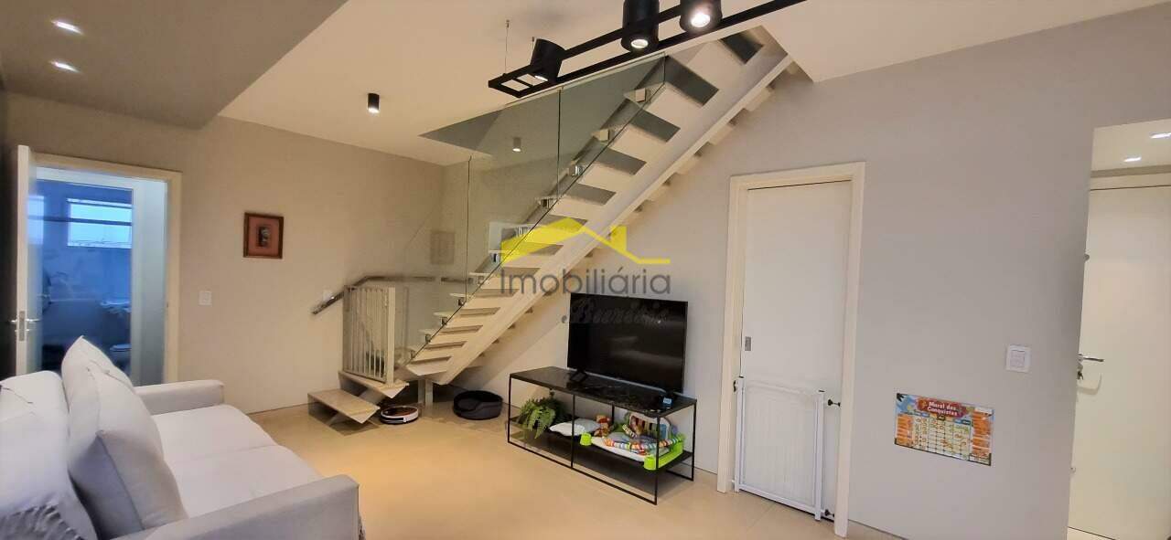 Cobertura à venda no Buritis: Sala