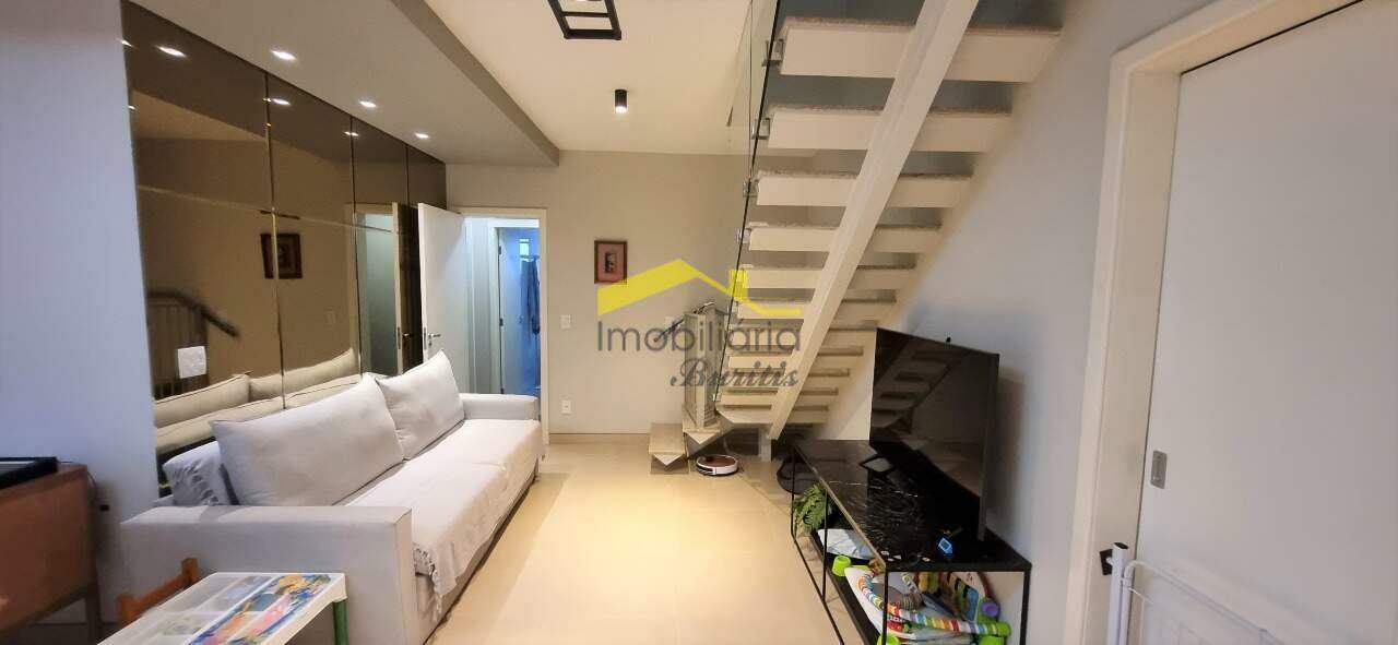 Cobertura à venda no Buritis: Sala