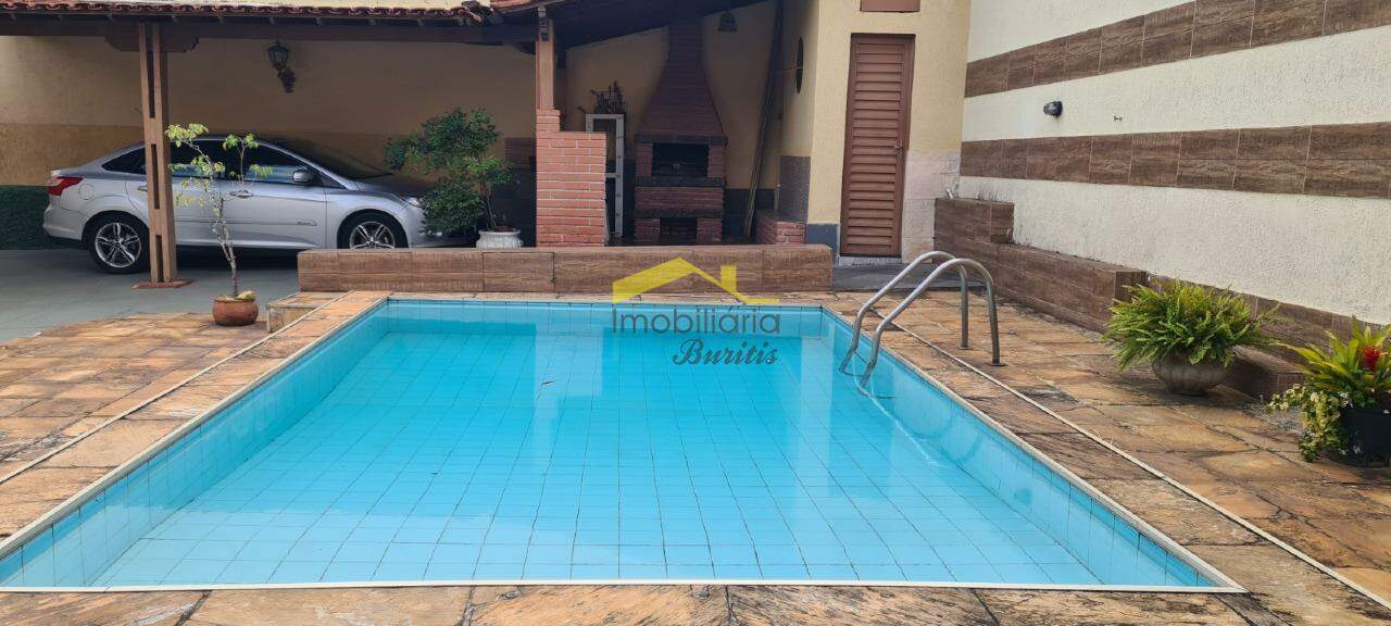 Casa à venda no Palmeiras: 