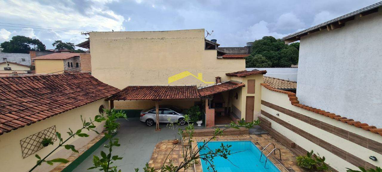 Casa à venda no Palmeiras: 