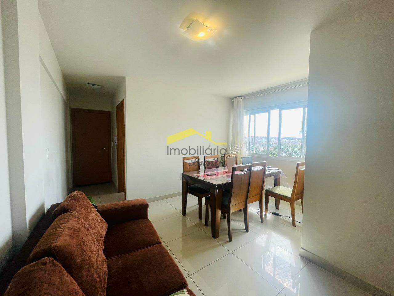 Apartamento à venda no Cinqüentenário: 