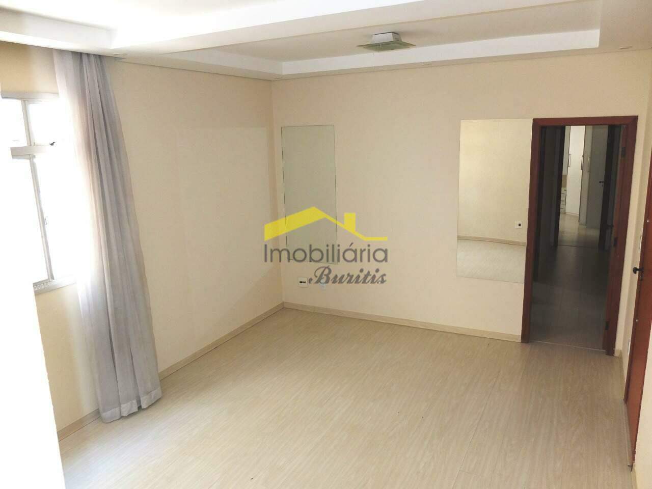 Apartamento à venda no Buritis: 