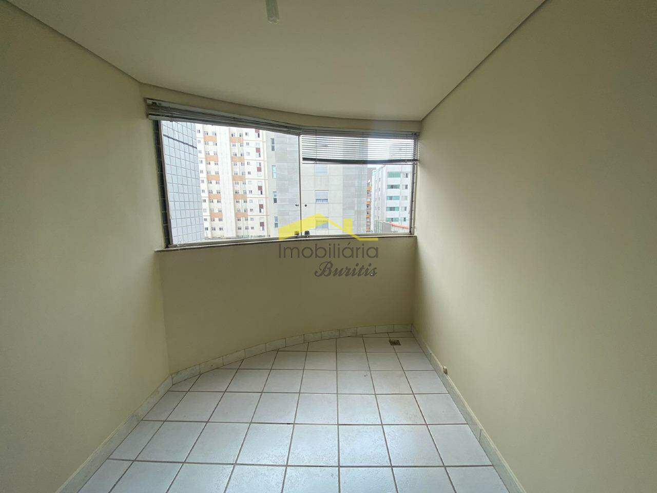 Apartamento à venda no Buritis: 