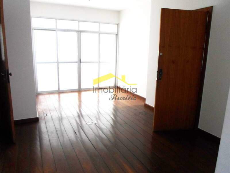 Apartamento à venda no Buritis: 