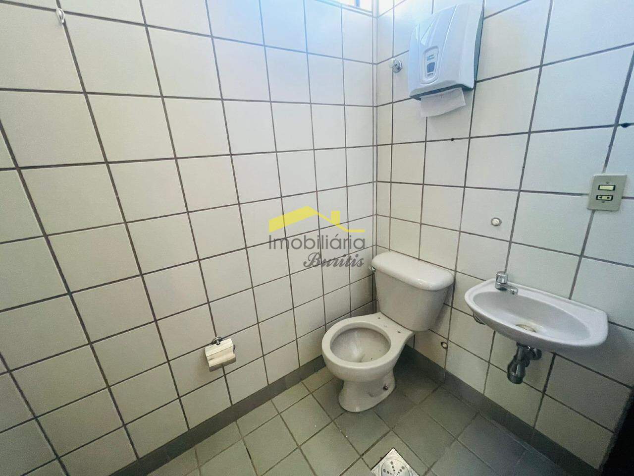 Sala para aluguel no Buritis: 