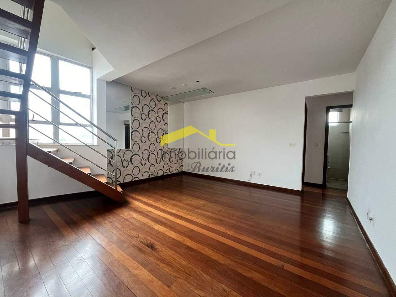 Cobertura à venda no Buritis: 