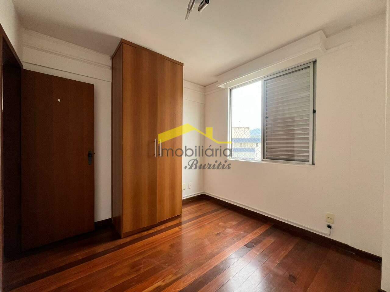 Cobertura à venda no Buritis: 