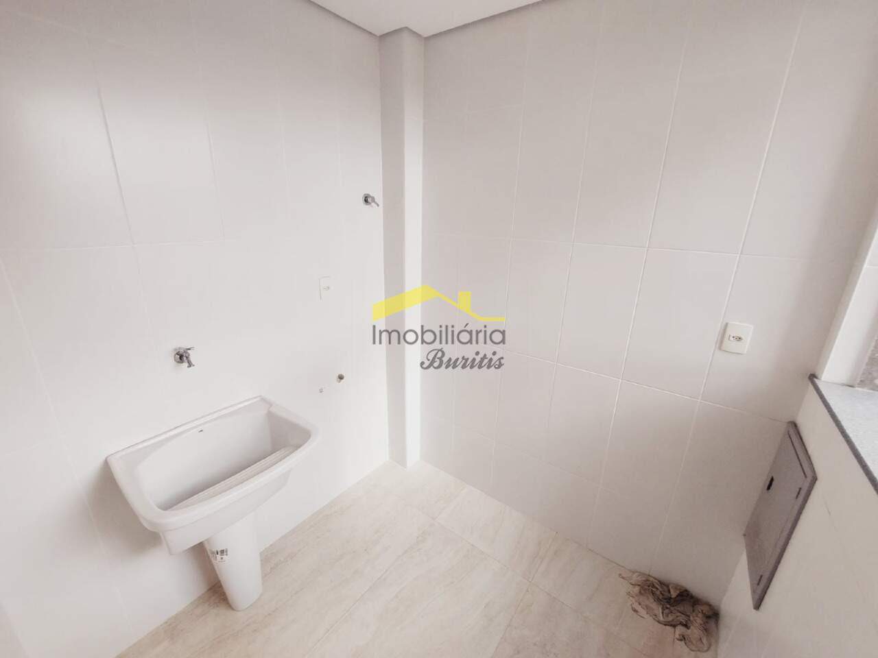 Cobertura à venda no Buritis: 