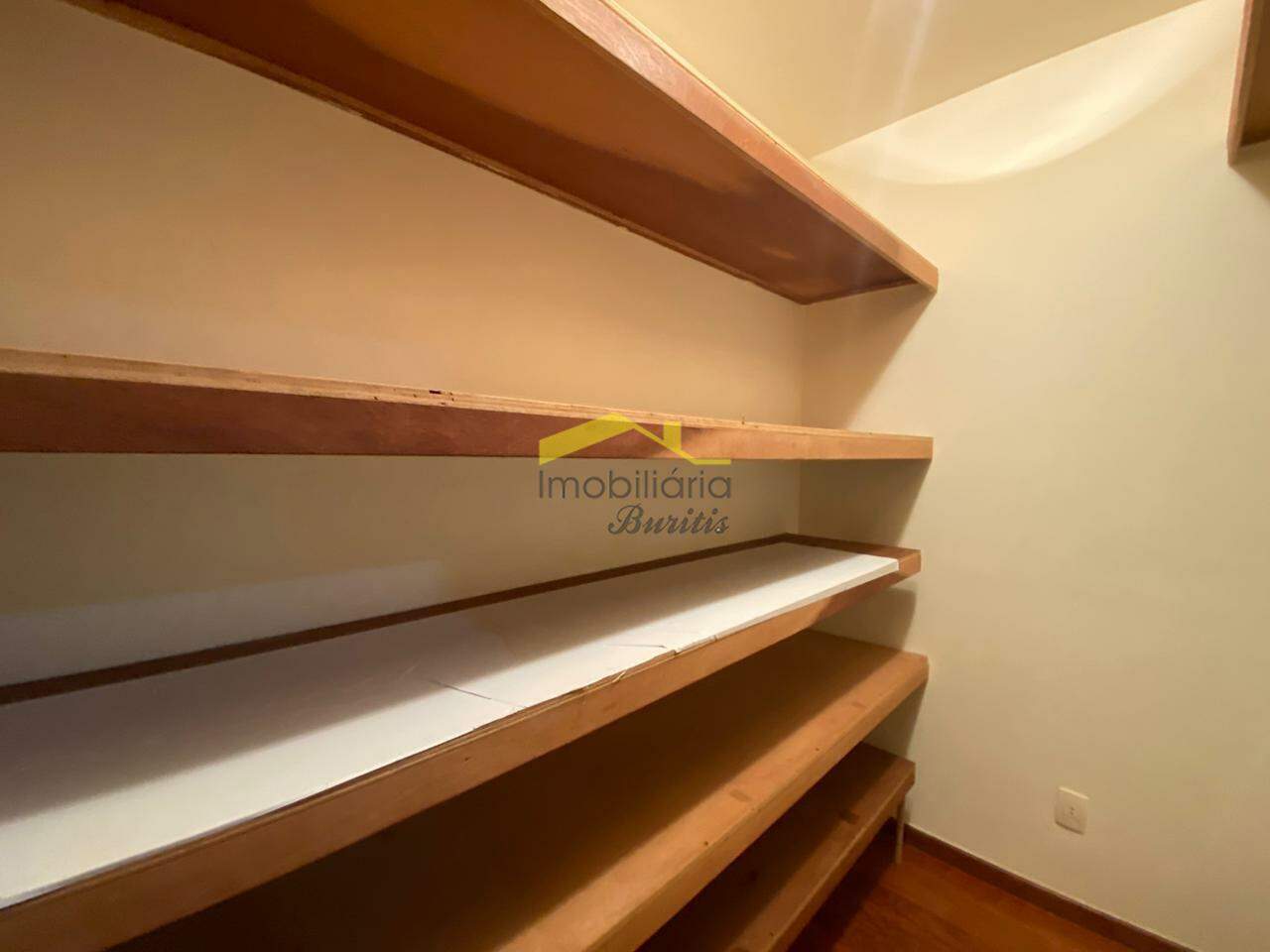 Apartamento para aluguel no Buritis: 