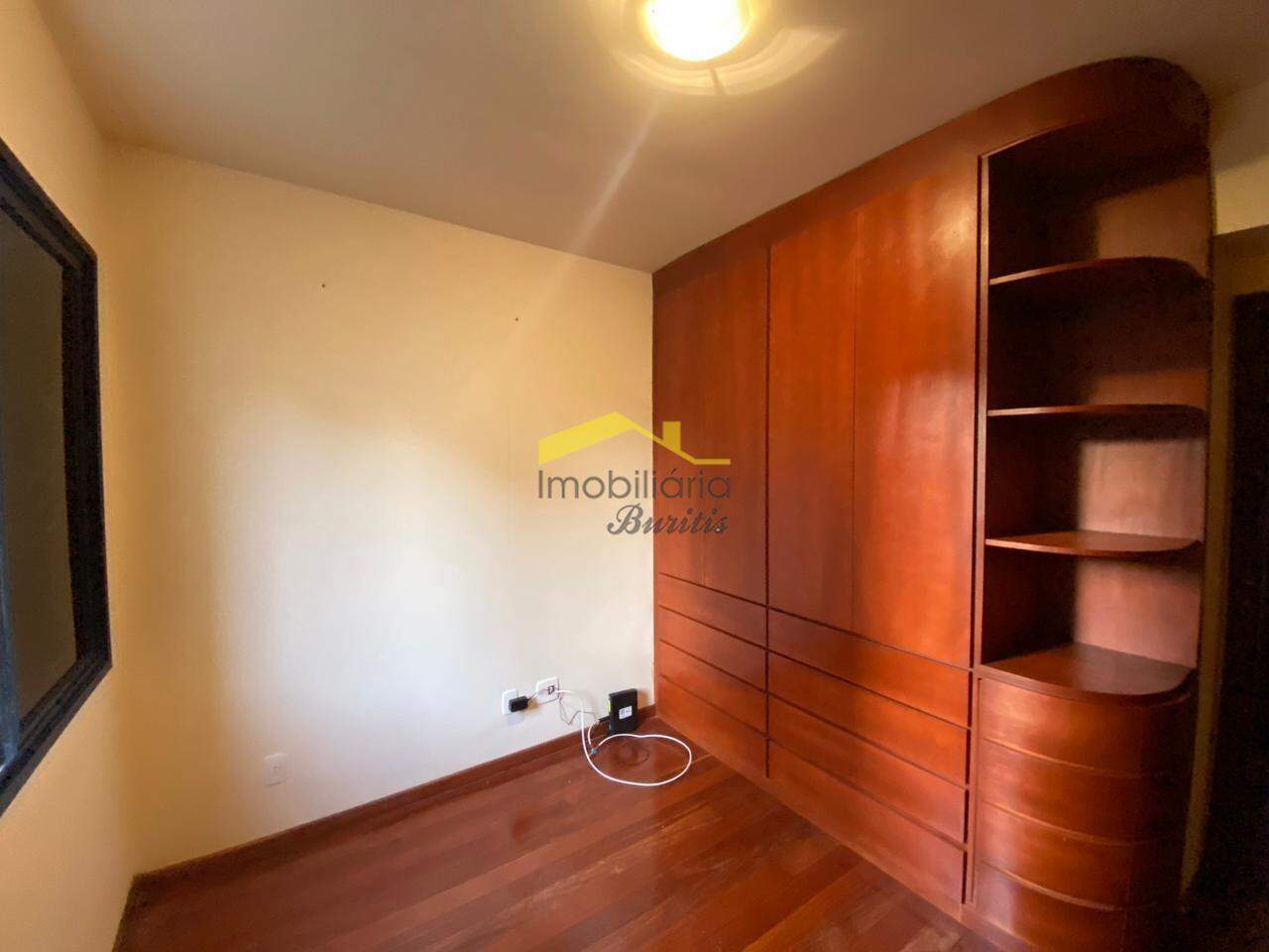Apartamento para aluguel no Buritis: 