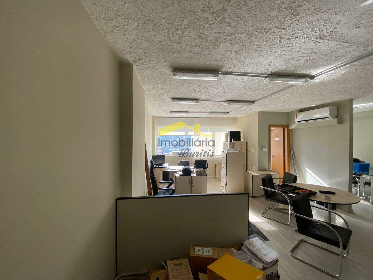 Sala para aluguel no Buritis: 