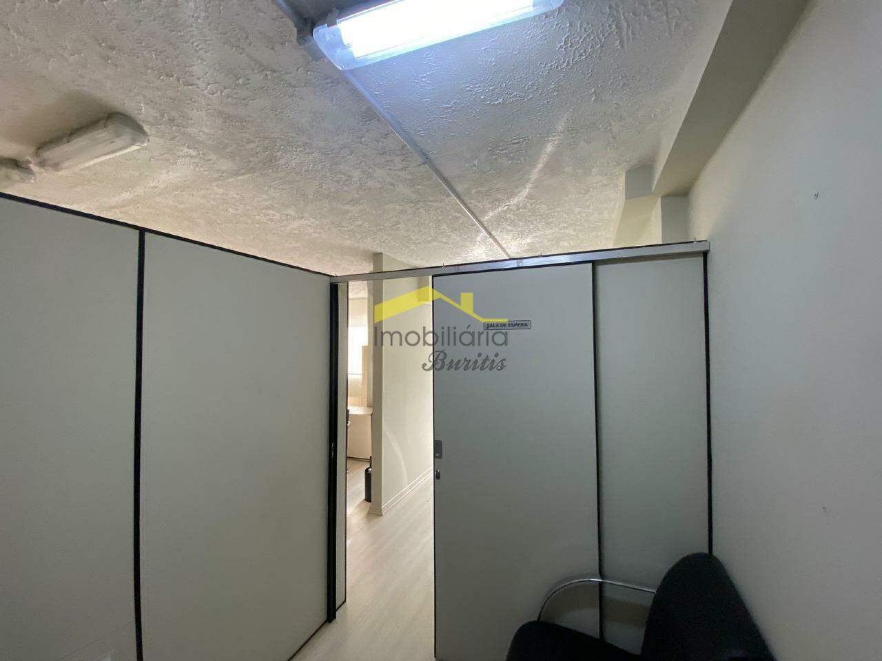 Sala para aluguel no Buritis: 