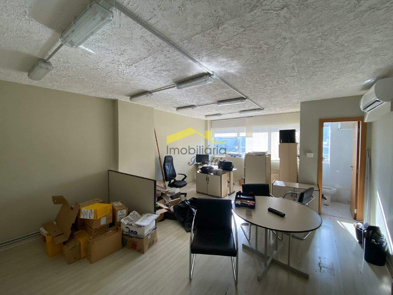 Sala para aluguel no Buritis: 