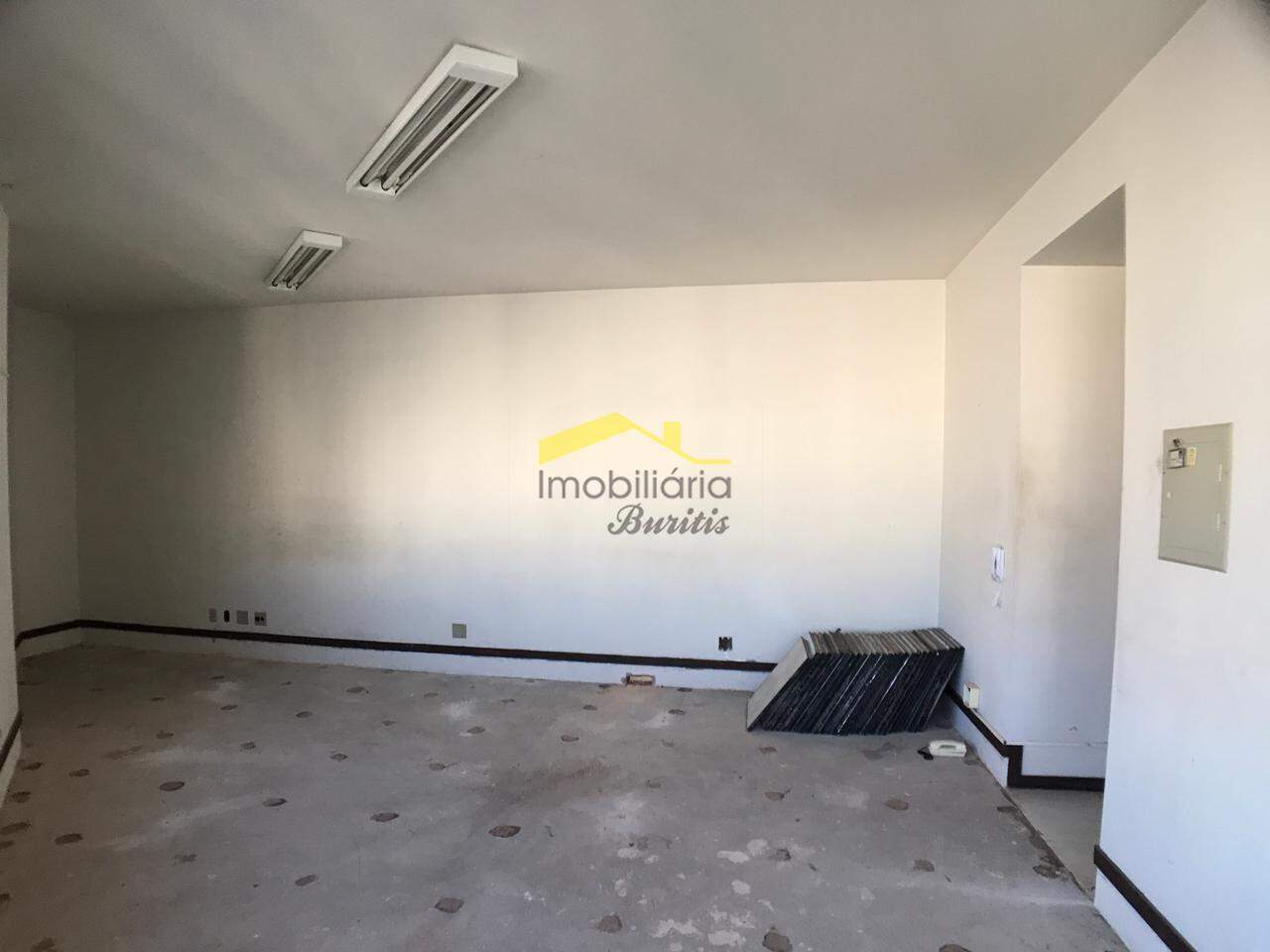 Sala para aluguel no Buritis: 