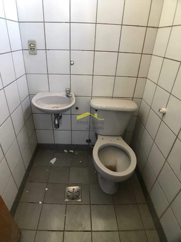 Sala para aluguel no Buritis: 