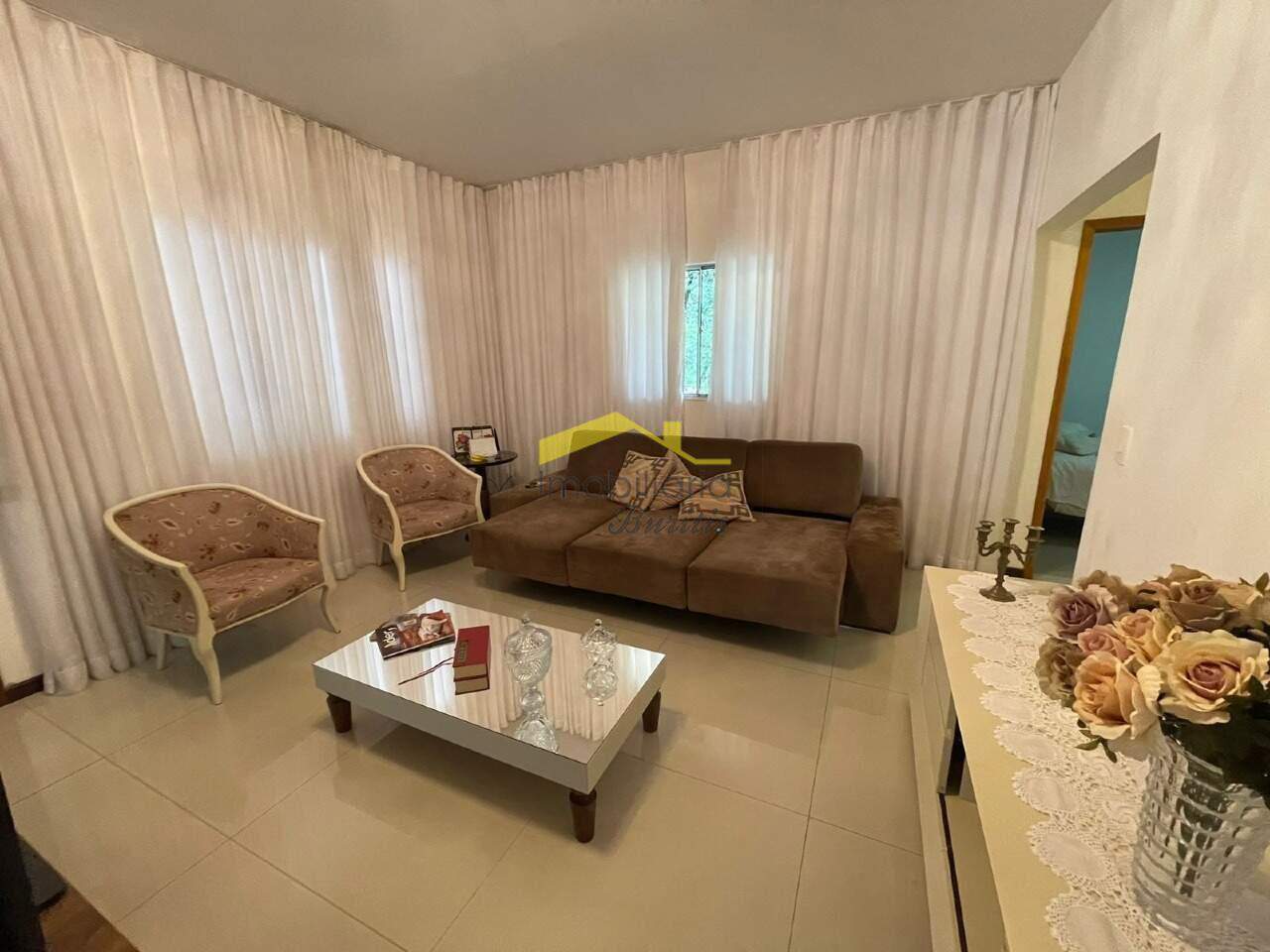 Casa em Condomínio à venda no Retiro Do Chale: 