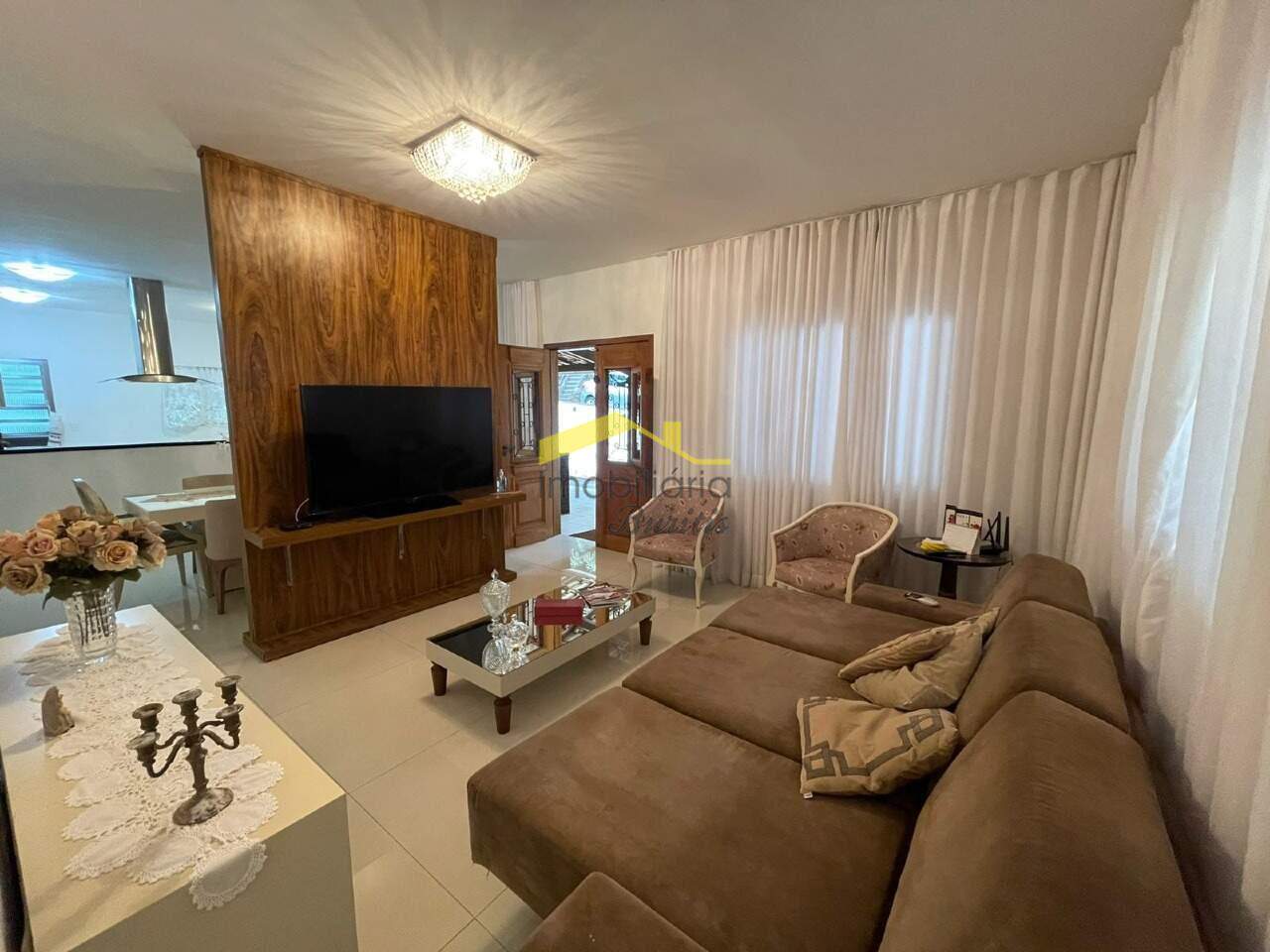 Casa em Condomínio à venda no Retiro Do Chale: 