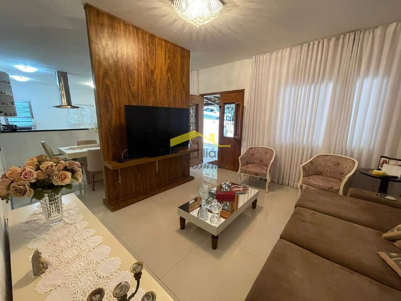 Casa em Condomínio à venda no Retiro Do Chale: 