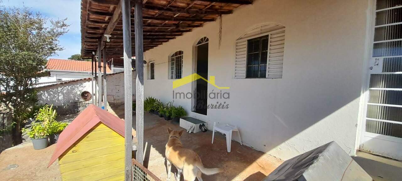 Casa à venda no Palmeiras: 