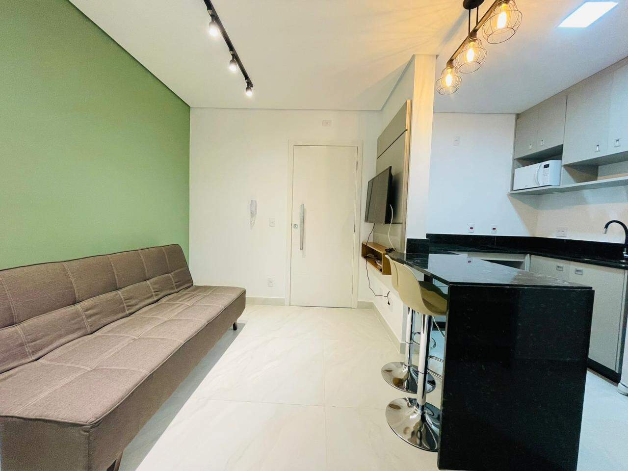 Flat para aluguel no Estoril: 